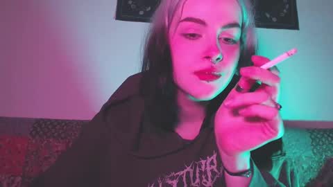Snapshot of molly_crow chatting on 9, 2, 2025 Molly Crow online show from 9, 2, 2025
