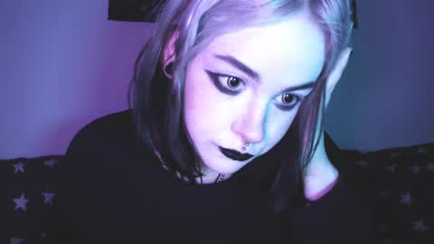 Snapshot of molly_crow chatting on 7, 3, 2025 Molly Crow online show from 7, 3, 2025