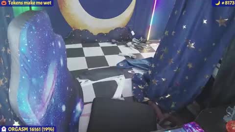 molly_moons online show from 26, 10, 2025