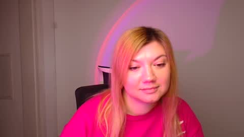 Molly online show from 6, 1, 2025