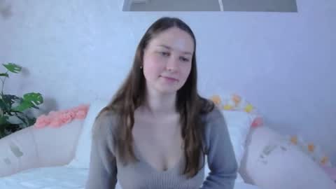 Snapshot of molly_moretti chatting on 20, 5, 2026 check my bio online show from 20, 5, 2026