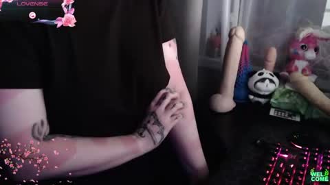Snapshot of molly_royse chatting on 16, 6, 2026 I have new photos come and see with love Molly online show from 16, 6, 2026