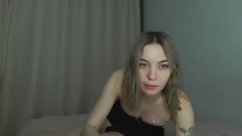Snapshot of molly_wheel chatting on 15, 2, 2025 molly_wheel online show from 15, 2, 2025
