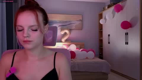 Snapshot of mollybossy chatting on 15, 5, 2026 Molly online show from 15, 5, 2026
