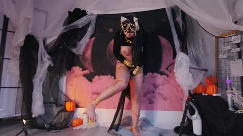 mollychan online show from 17, 10, 2025