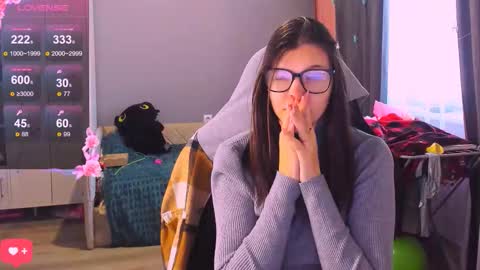  KIRA  online show from 3, 2, 2026