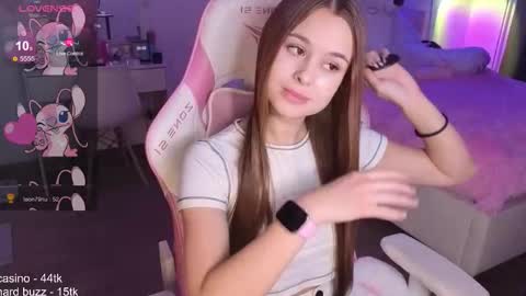 Snapshot of mollymurrrr chatting on 31, 10, 2025 Molly online show from 31, 10, 2025