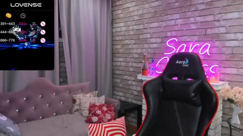 hi im Molly heregreat boobs big heart  warm pussy  online show from 1, 2, 2025