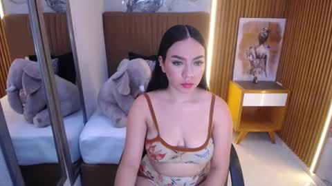 MOLLY online show from 1, 10, 2025