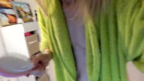 AngelMomm online show from 28, 2, 2025