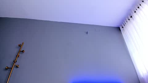 Molly online show from 1, 2, 2025