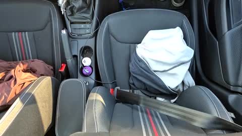 Snapshot of molnaratti14 chatting on 28, 12, 2024 Oszkr online show from 28, 12, 2024