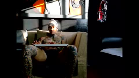 Molotov online show from 25, 10, 2025