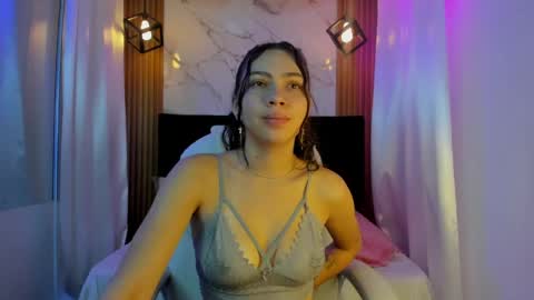 Snapshot of moly_killerr chatting on 5, 5, 2026 20 online show from 5, 5, 2026