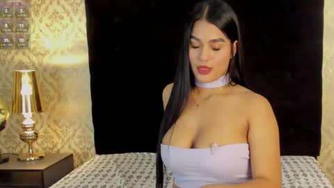 Snapshot of molyboston chatting on 22, 10, 2025 Moly Boston online show from 22, 10, 2025