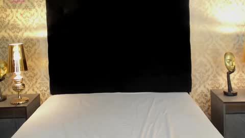 Snapshot of molyboston chatting on 2, 12, 2025 Moly Boston online show from 2, 12, 2025