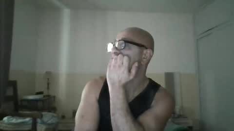 Snapshot of moment71200 chatting on 18, 11, 2025 moment71200 online show from 18, 11, 2025