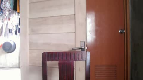 Snapshot of momi_khem019 chatting on 27, 2, 2025 MOMIKHEM online show from 27, 2, 2025