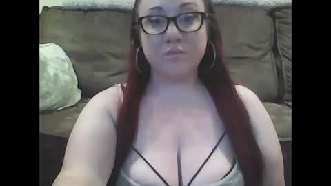 Snapshot of mommies_mooseknuckle chatting on 14, 9, 2025 mommies_mooseknuckle online show from 14, 9, 2025