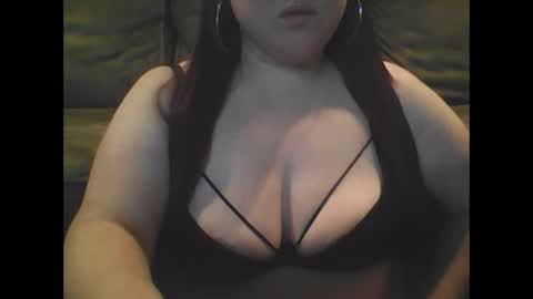 Snapshot of mommies_mooseknuckle chatting on 7, 10, 2025 mommies_mooseknuckle online show from 7, 10, 2025