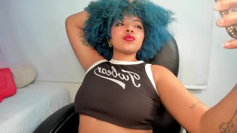 Momo  online show from 10, 4, 2026