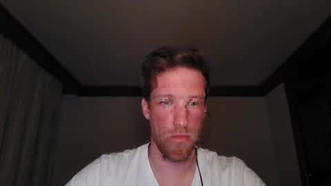 Snapshot of moms_little_monster chatting on 4, 11, 2025 moms_little_monster online show from 4, 11, 2025