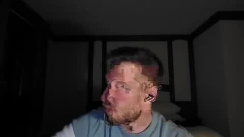 moms_little_monster online show from 15, 12, 2025