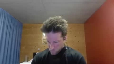 moms_little_monster online show from 8, 2, 2026