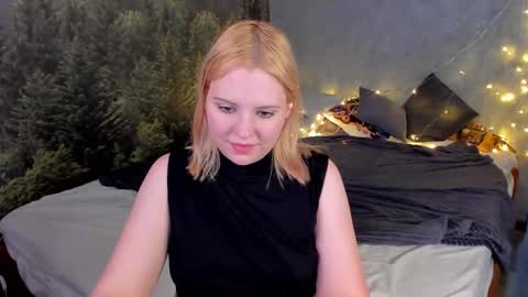 mon1ca_jones online show from 19, 12, 2025