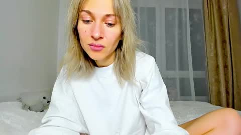 Snapshot of mona_cruz chatting on 22, 2, 2025 Mona online show from 22, 2, 2025