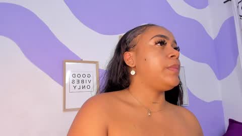 Snapshot of monaaxxx_ chatting on 14, 12, 2024 MONAAXXX online show from 14, 12, 2024