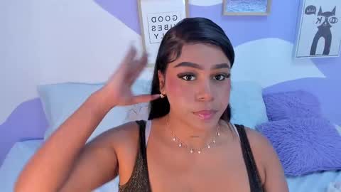 Snapshot of monaaxxx_ chatting on 24, 9, 2025 MONAAXXX online show from 24, 9, 2025