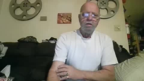 Snapshot of mondaymonday chatting on 16, 12, 2024 mondaymonday online show from 16, 12, 2024