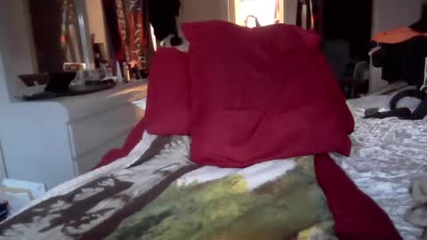 Mondi82 online show from 15, 12, 2024