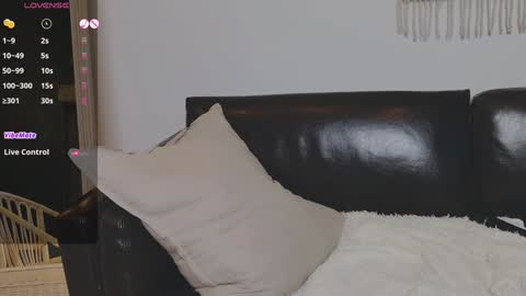 Snapshot of monet_stclair chatting on 8, 1, 2025 PoppyPlayful online show from 8, 1, 2025