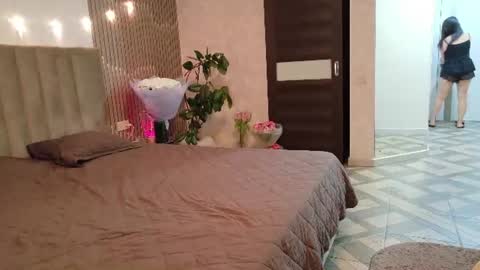 monica_weisss online show from 28, 7, 2026