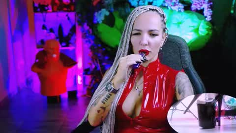 Monika online show from 28, 11, 2025