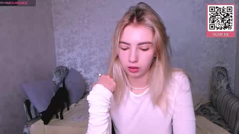 Snapshot of monicamoonlight chatting on 14, 9, 2025 monicamoonlight online show from 14, 9, 2025