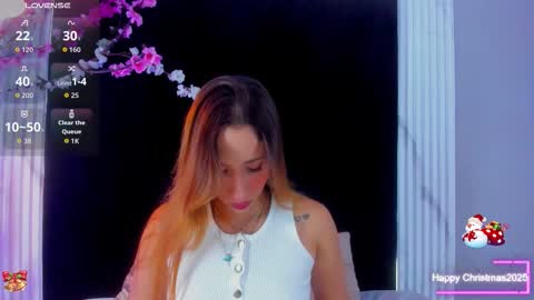 Snapshot of monik_fox_cr chatting on 16, 12, 2025 MONIK FOX online show from 16, 12, 2025