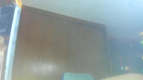 monika_robless online show from 10, 9, 2025