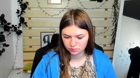 Snapshot of monika_youu chatting on 23, 4, 2026 Monika online show from 23, 4, 2026