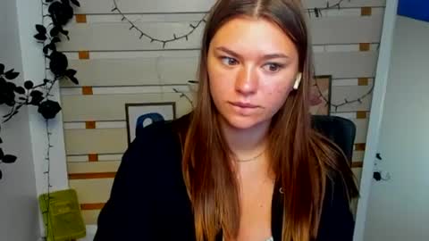 Monika online show from 23, 6, 2026