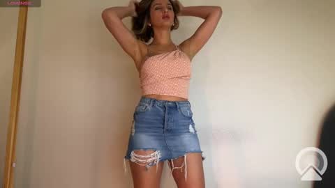 Snapshot of monikate_ chatting on 2, 3, 2025 Himy name Kateim pvt model with hairy pussy online show from 2, 3, 2025