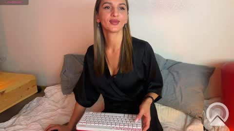 Snapshot of monikate_ chatting on 7, 3, 2025 Himy name Kateim pvt model with hairy pussy online show from 7, 3, 2025