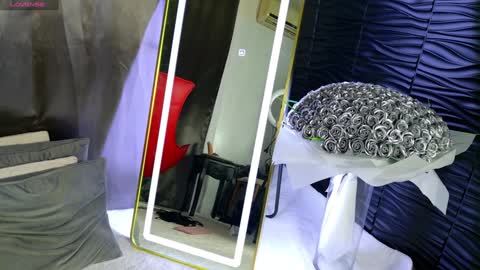 Snapshot of monique_a chatting on 3, 2, 2025 Ask me online show from 3, 2, 2025