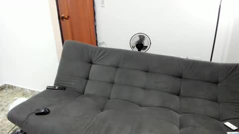 monkeyd_66 online show from 4, 1, 2025