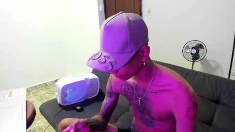 monkeyd_66 online show from 6, 1, 2025