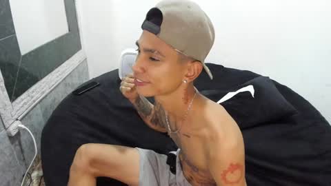 monkeyd_66 online show from 1, 2, 2025