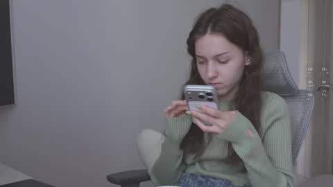 Snapshot of monnymoonn chatting on 18, 6, 2026 Mary online show from 18, 6, 2026