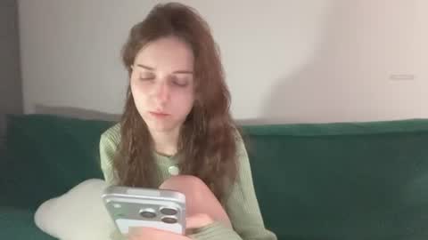 Snapshot of monnymoonn chatting on 21, 6, 2026 Mary online show from 21, 6, 2026